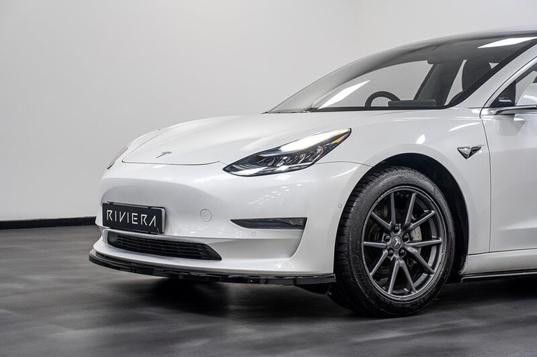 2020 Tesla Model 3 Long Range Saloon Electric Automatic
