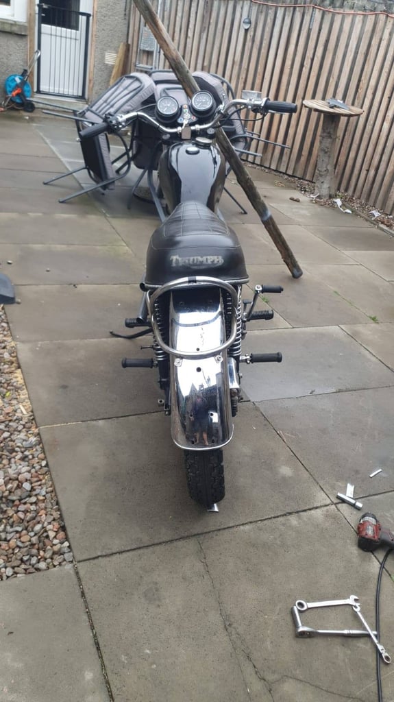 Triumph bonnieville t140 D special 1979