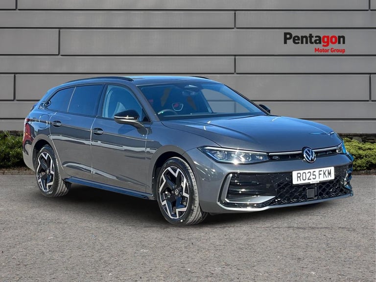  Volkswagen Passat Estate 1.5 Tsi Ehybrid 19.7kwh R Line Estate 5dr Petrol Plug
