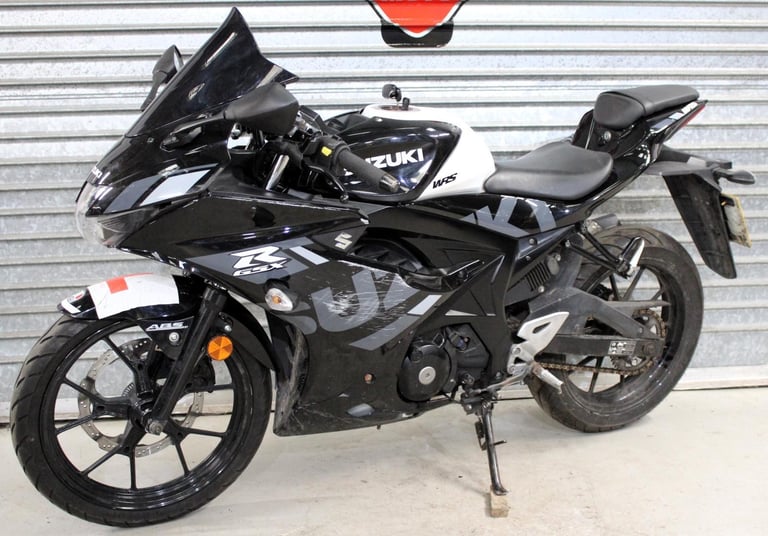 2018 18 SUZUKI GSXR 125 ABS GSX-R125 LEARNER LEGAL TRADE SALE BLACK 41K NEW MOT