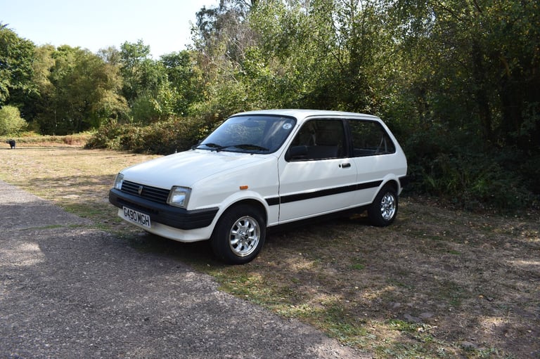 **VERY LOW MILEAGE** Austin Metro 1.0 City X
