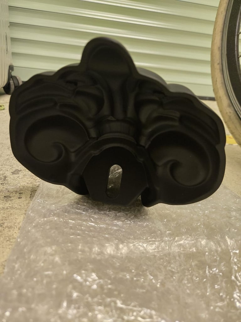 Bathstore Traditional Black Ball and Claw Feet - Box of 4