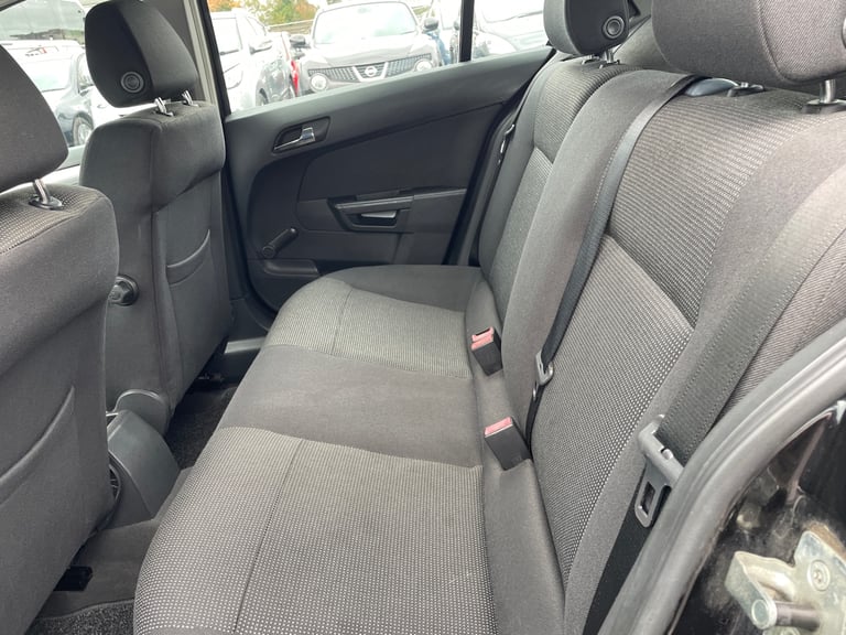 * 2007 VAUXHALL ASTRA 1.4L SXI 5 DOOR + 14 SERVICES + LONG MOT + HPI CLEAR *