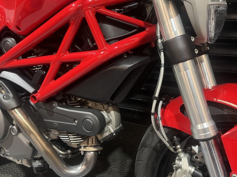 DUCATI MONSTER 796 Plus Termignoni Race Kit -Immaculate condition-Low Miles Red 