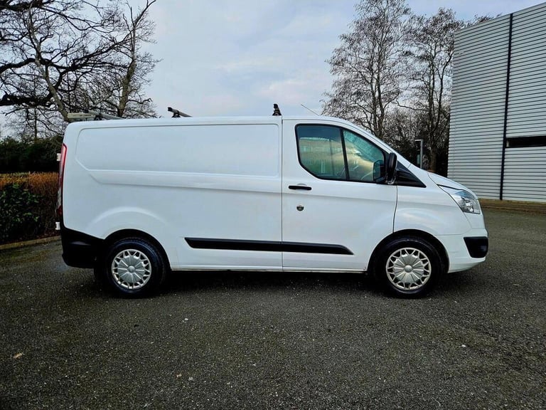 2015 Ford Transit Custom 2.2 TDCi 125ps Low Roof Trend Van PANEL VAN DIESEL Manual