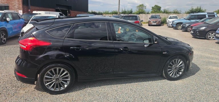 2018 Ford Focus 1.0T EcoBoost ST-Line Hatchback 5dr Petrol Manual Euro 6 (s/s) (140 ps) HATCHBACK...