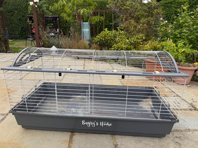 Indoor rabbit cage (hatch)