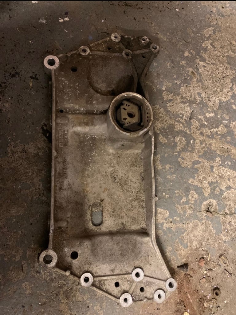 GENUINE VW GOLF MK6 AUDI A3 8P SEAT LEON MK2 SUBFRAME FRONT 1K0199369F