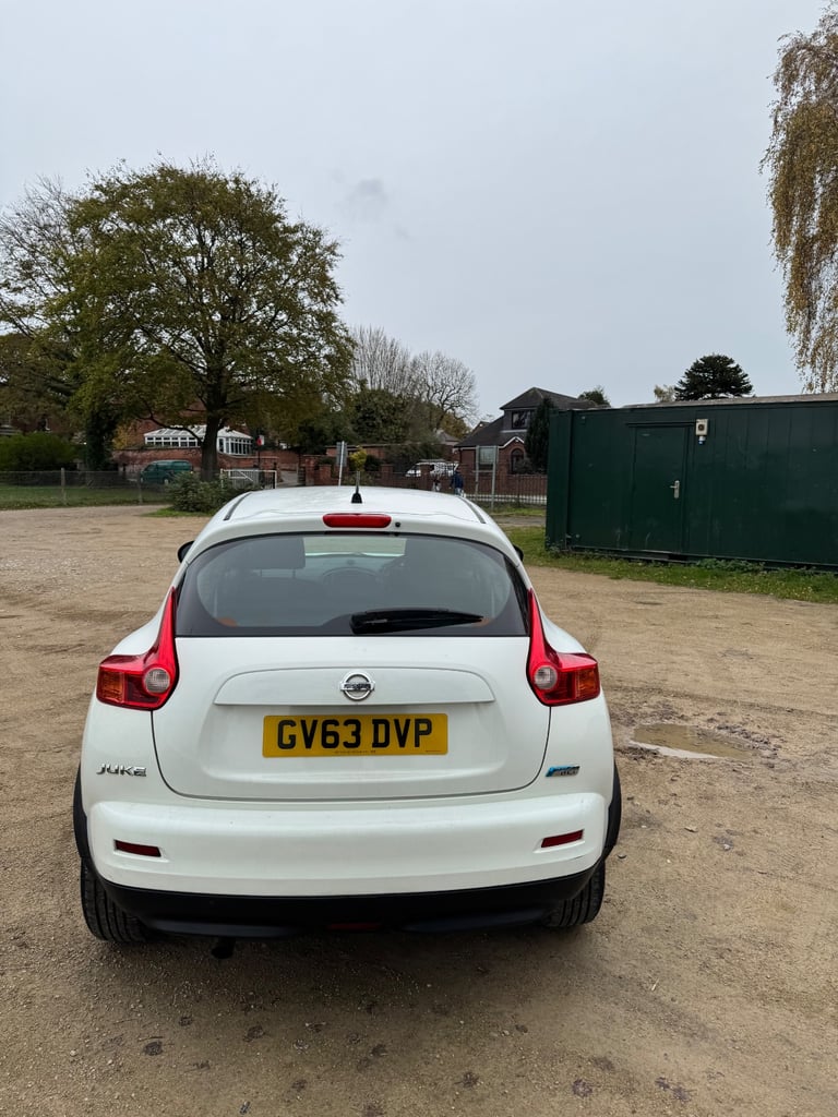 Nissan, JUKE, Hatchback, 2014, Manual, 1461 (cc), 5 doors