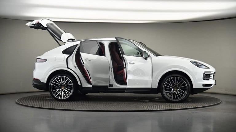 2022 Porsche Cayenne 3.0T V6 Platinum Edition TiptronicS 4WD Euro 6 (s/s) 5dr Coupe Petrol Automatic