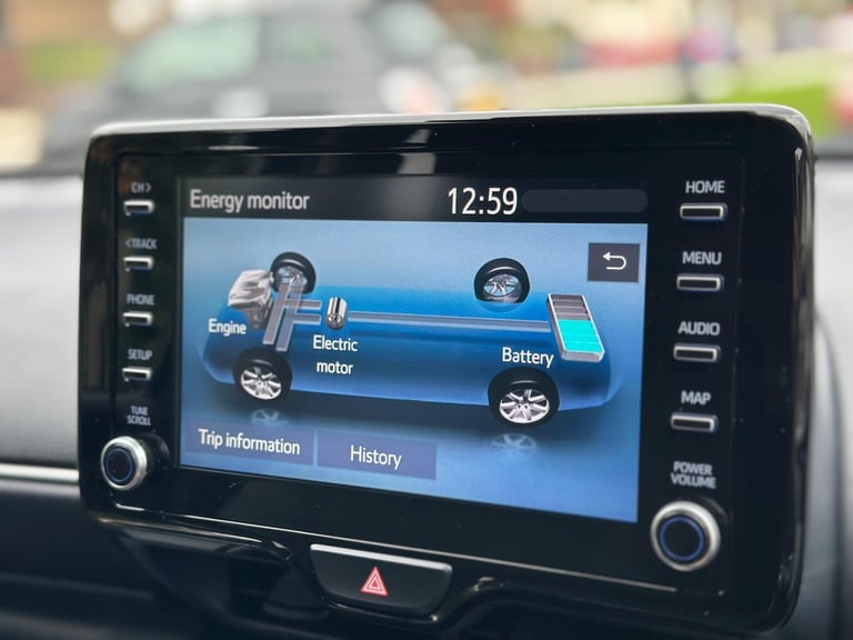 2021 Toyota Yaris 1.5 VVT-h Design E-CVT Euro 6 (s/s) 5dr HATCHBACK Petrol/Electric Hybrid Automatic