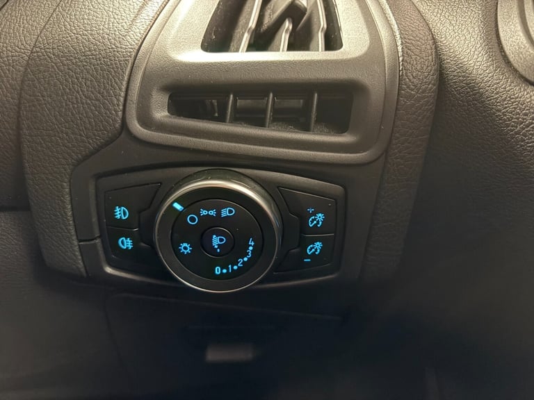 2018 Ford Focus 1.0 EcoBoost 140 ST-Line Navigation 5dr HATCHBACK PETROL Manual