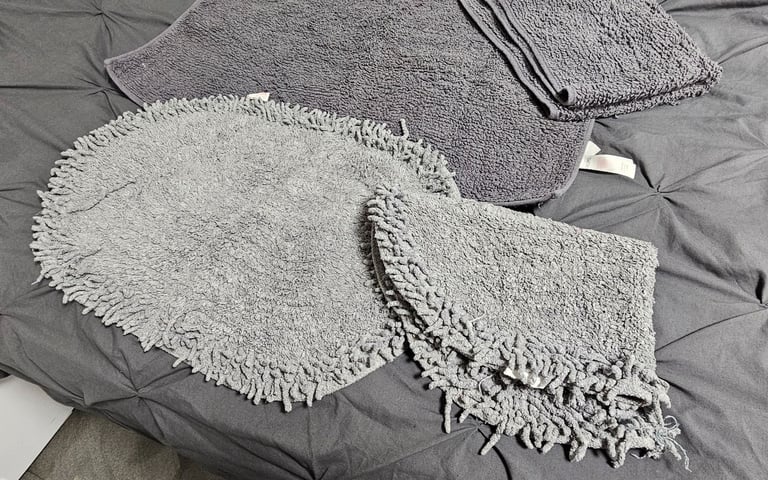 Bathroom Mats ×4