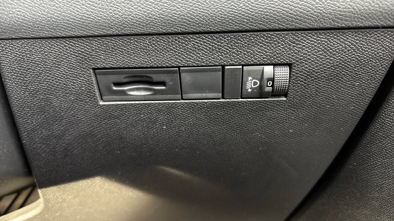 2022 Vauxhall Astra 1.2 Turbo Design 5dr HATCHBACK PETROL Manual