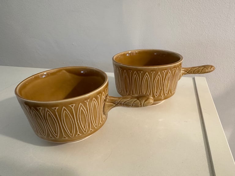 Vintage Tams England Soup Bowls (2)