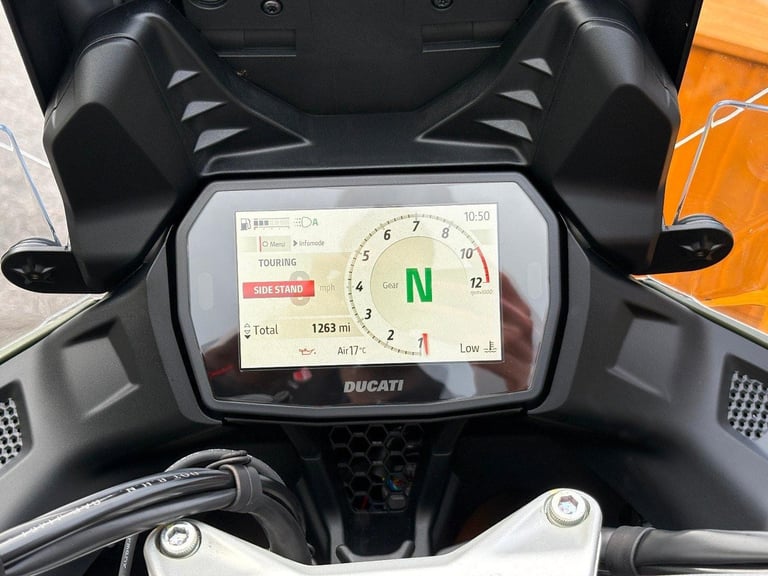 DUCATI MULTISTRADA V2 S