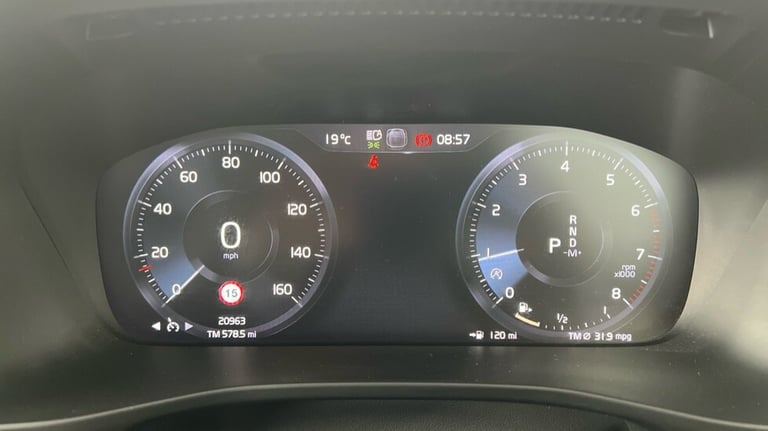 2020 Volvo XC40 T3 Momentum Automatic Estate Petrol Automatic