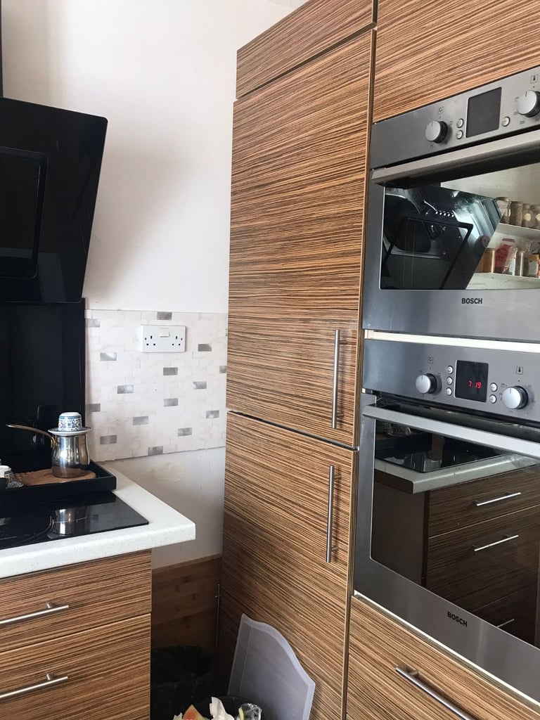 FREE Used Fitted Kitchen – Modern Style –