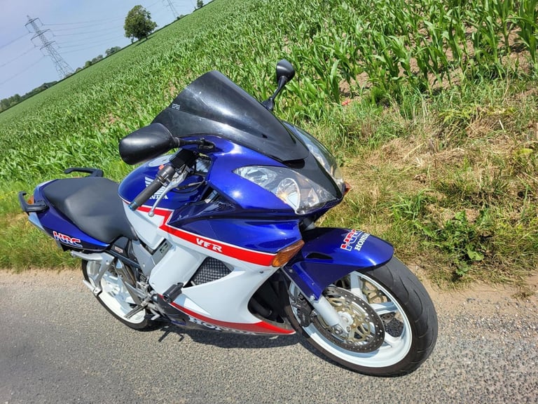 2004 54 HONDA VFR 800-5 HRC COLOURS VFR800 VTEC SPORTS TOURER NEW MOT