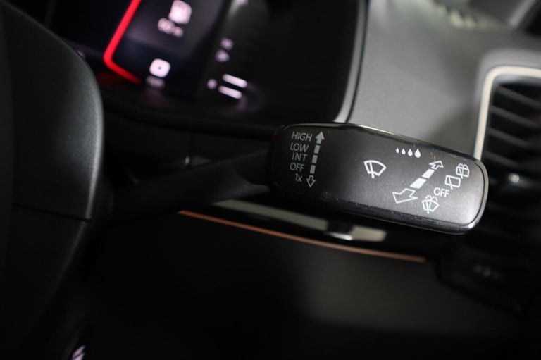 2019 Skoda Karoq 2.0 TDI Sport Line 4x4 5dr ESTATE DIESEL Manual