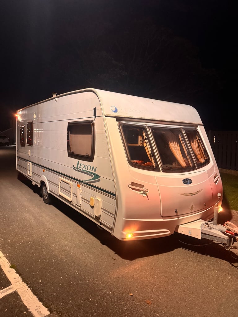 Lunar Lexon 2005 5 berth 