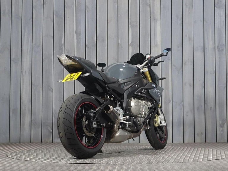 2017 17 BMW S 1000 R