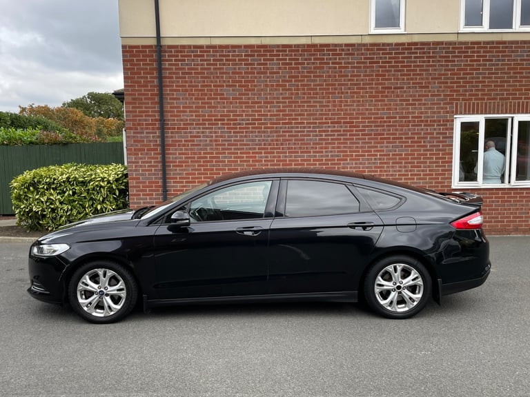 Ford, MONDEO, Hatchback, 2015, Manual, 1560 (cc), 5 doors