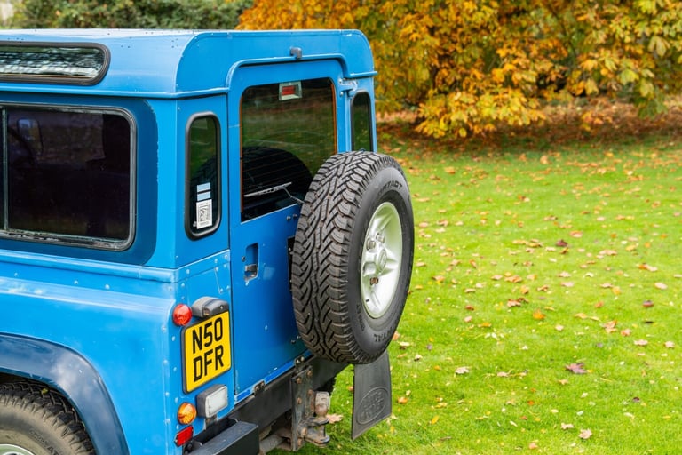 2020 Land Rover Defender 90 Saloon PETROL Manual