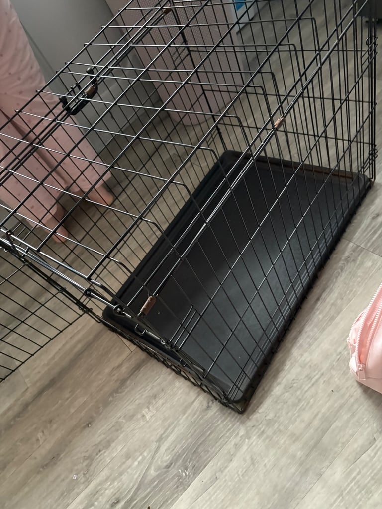 Medium size dog cage 