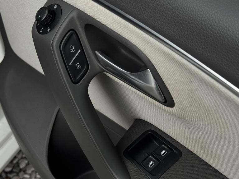 2015 Volkswagen Polo 1.0 BlueMotion Tech SE Design Euro 6 (s/s) 3dr HATCHBACK Petrol Manual