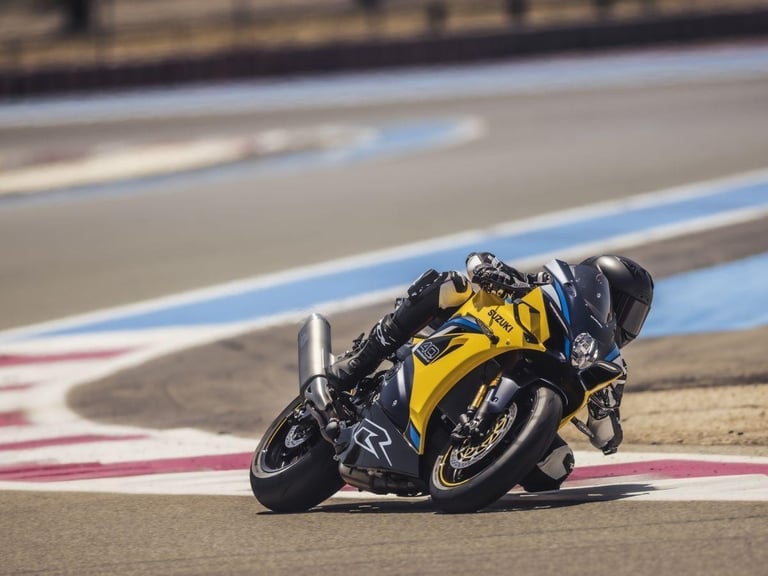 2026 new GSX-R1000R 40th Anniversary model. It's back! Price to be announced.