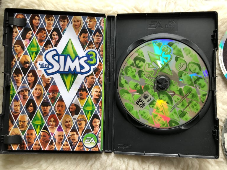 10 PC GAMES & PES2015 & 6 kids DVDs; Sims3,Monopoly,Tomb Raider,Football Manager, Star Wars