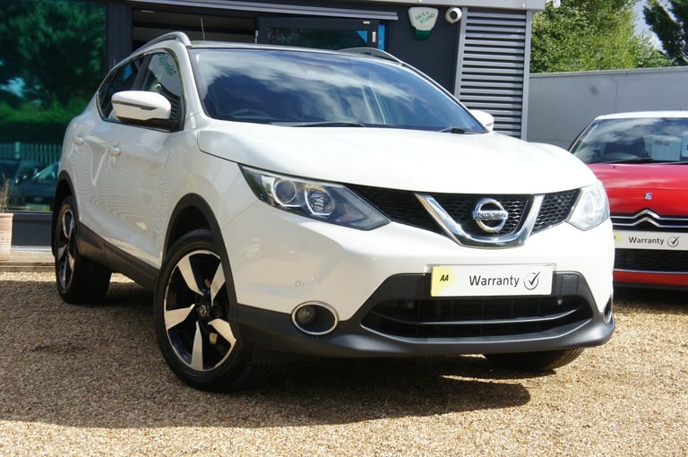 2015 Nissan Qashqai 1.6 dCi N-Tec+ 5dr HATCHBACK Diesel Manual