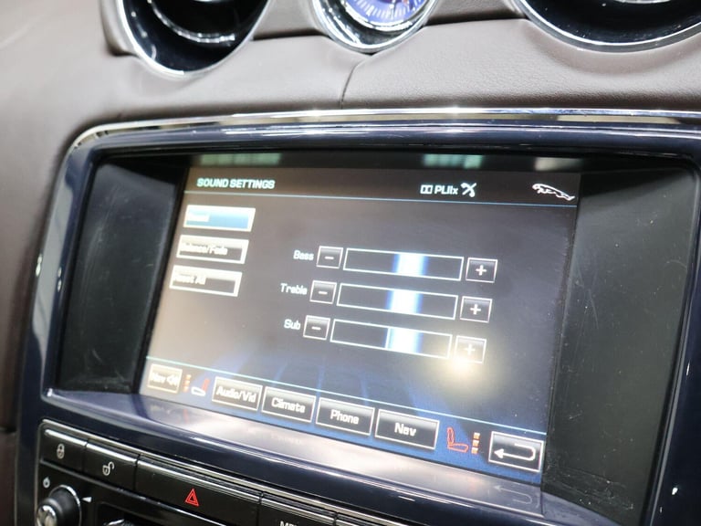 2010 Jaguar XJ 3.0d V6 Portfolio 4dr Auto SALOON DIESEL Automatic