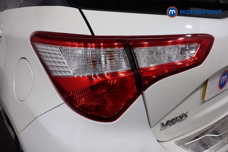 2019 Toyota Yaris 1.5 VVT-i Y20 5dr [Bi-tone] Hatchback Petrol Manual