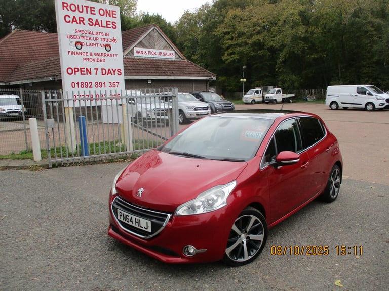 image for 2014 Peugeot 208 1.6 e-HDi 115 Feline 5dr [Sat Nav] HATCHBACK Diesel Manual