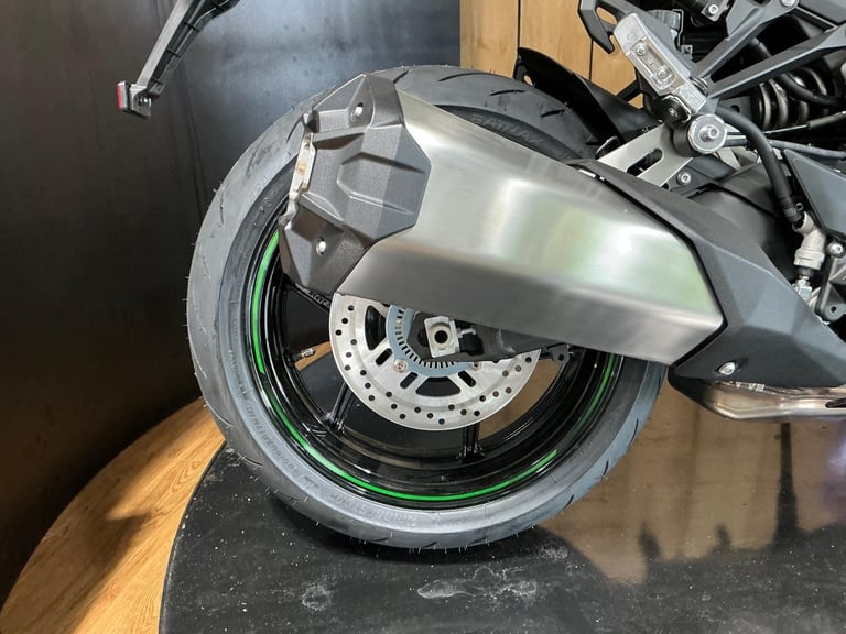 Kawasaki Ninja 1100SX 2025 TOUR for FREE!! FREE TOURING KIT! FREE UK DELIVERY!