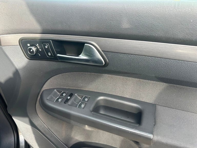 Volkswagen Touran SE TDI BLUEMOTION TECHNOLOGY