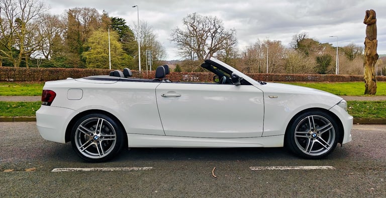 BMW, 1 SERIES, Convertible, 2012, Manual, 1995 (cc), 2 doors