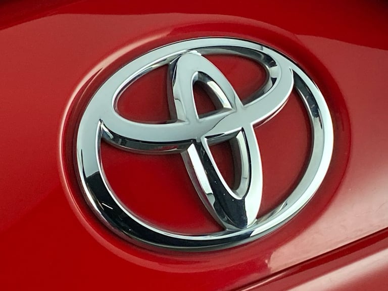2016 Toyota Yaris 1.0 VVT-i Active 3dr Hatchback PETROL Manual