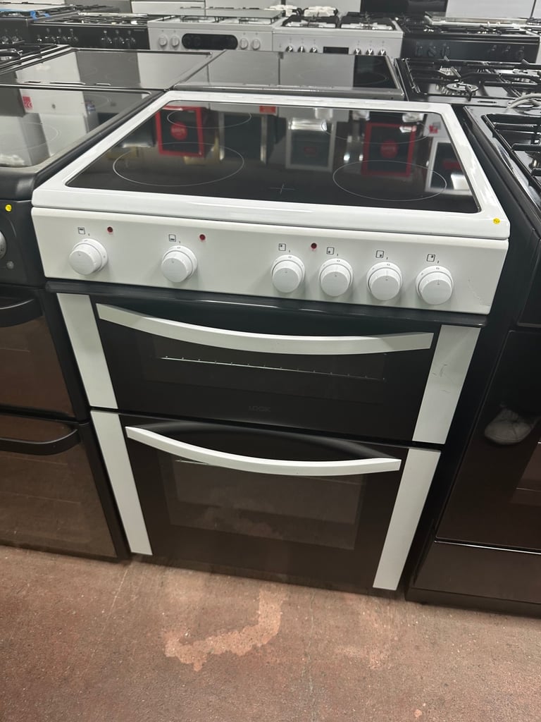 image for 60CM WHITE LOGIK ELECTRIC COOKER
