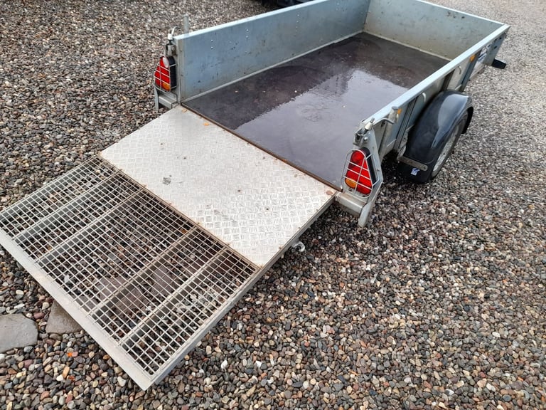 Ifor williams gd84 trailer  