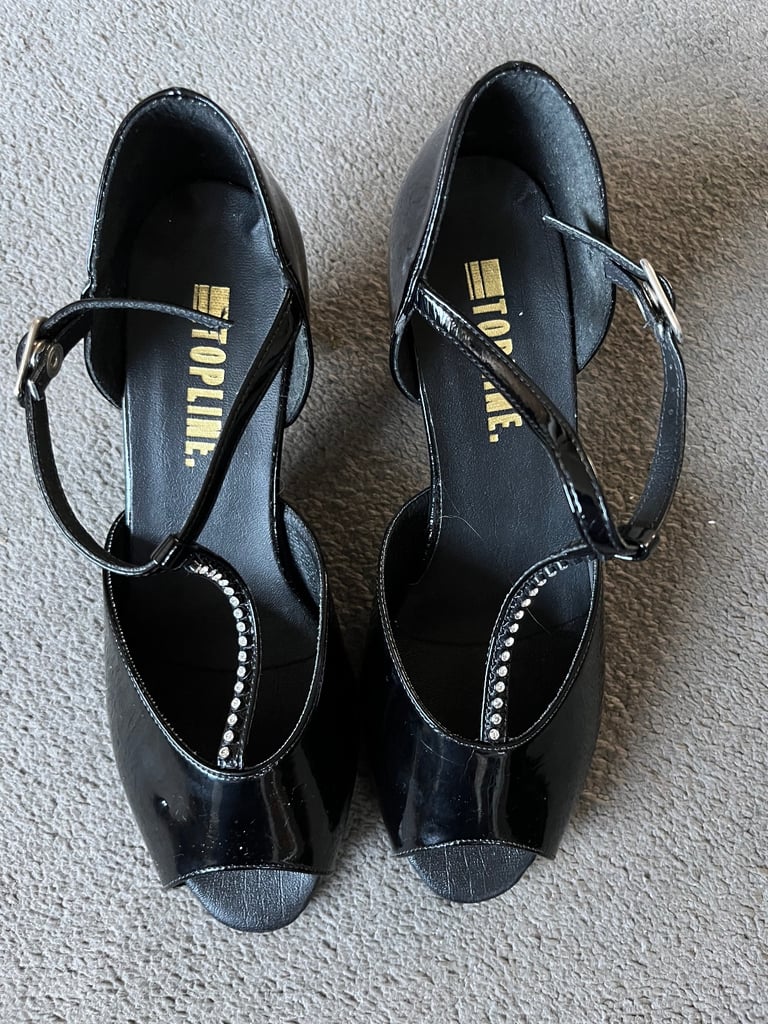 image for Ballroom dance shoes