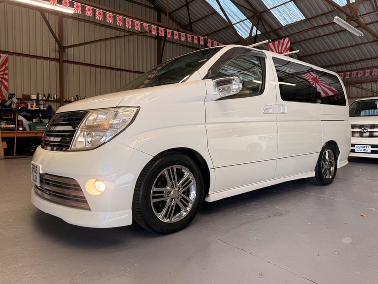 Nissan Elgrand Rider Autech 3.t V6 Auto, Twin Sunroofs, Full Leather, D.V.D, 