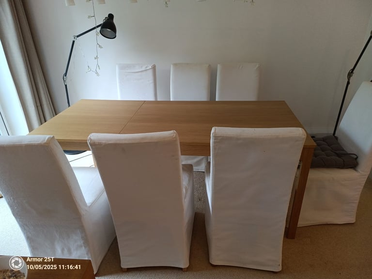 Dining Table & Chairs