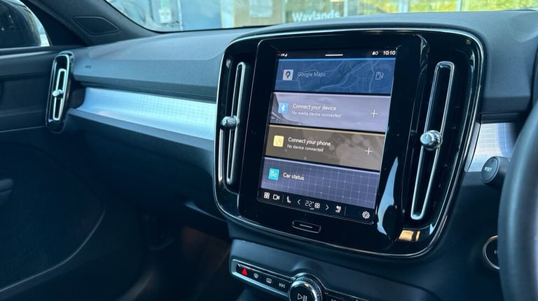 2023 Volvo XC40 Plus, B3 Mild hybrid, Petrol, Dark Estate Petrol Automatic