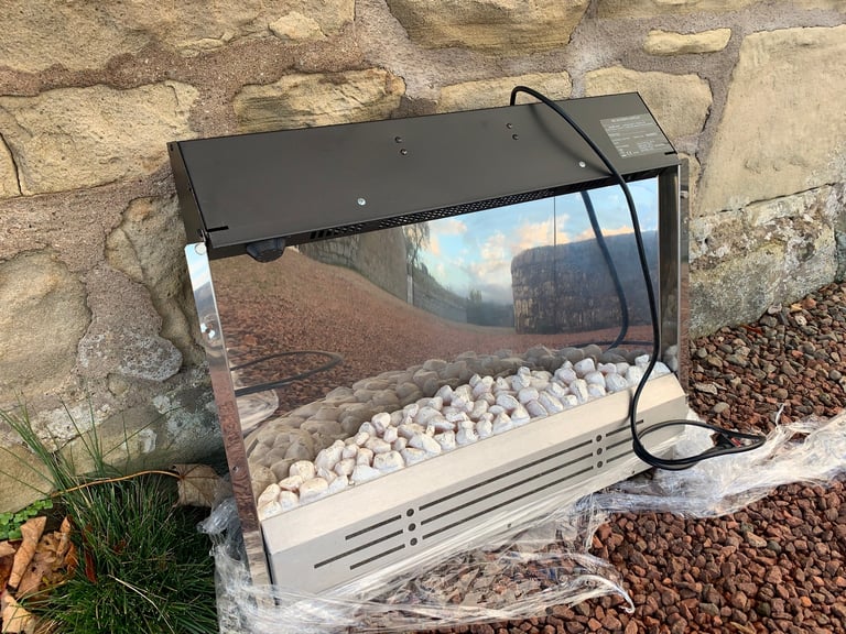 image for Excellent electric fire and wooden surround 