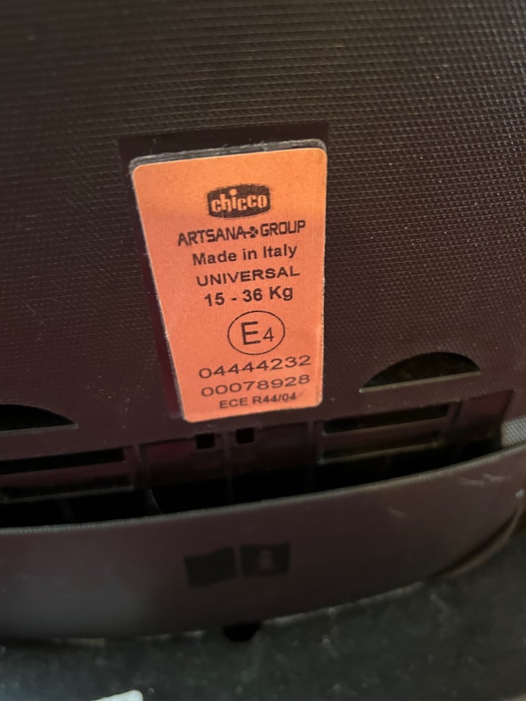 Children’s car seat 12-36 safe, adjustable 