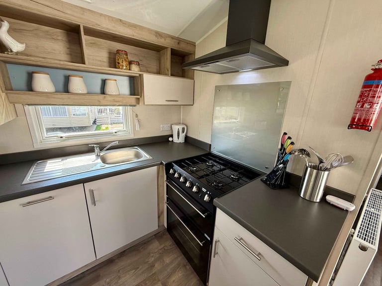 Ex demo New Willerby Linwood static caravan for sale at St Agnes Holiday Park, Truro TR4 8HS