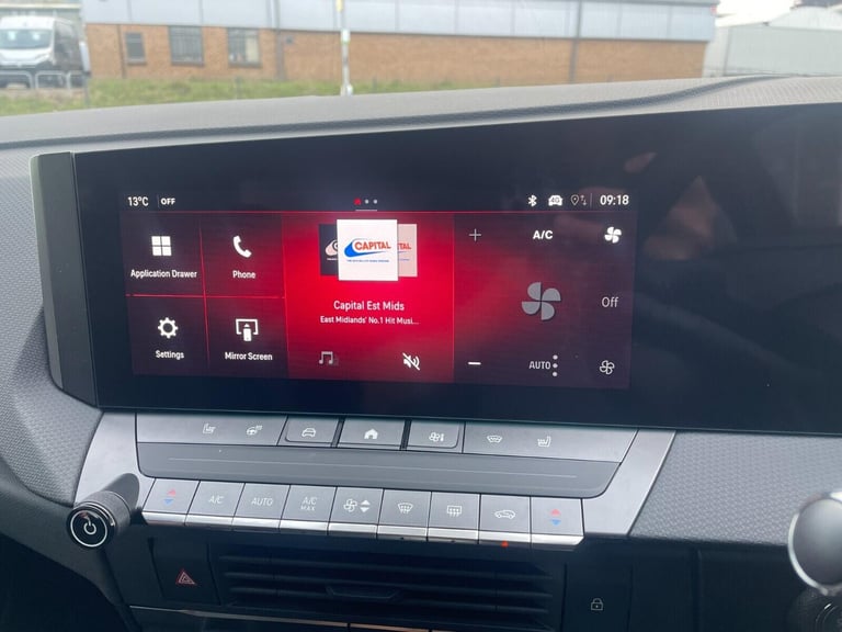 2025 Vauxhall Astra Ultimate 1.2T 145PS MHEV Hybrid e-DCT6 Auto HATCHBACK Petrol/Electric Hybrid ...
